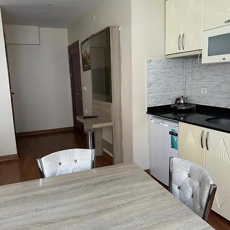 Ξενοδοχείο με διαμερίσματα Birinci