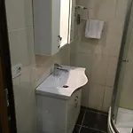 بيرينسي الفندقية
