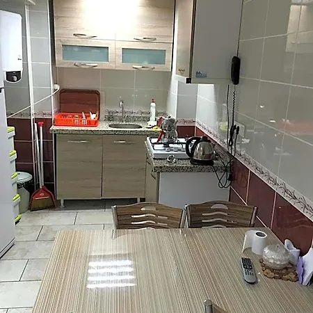 بيرينسي الفندقية 4*